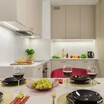 Lumina Luxury With Parking *